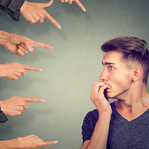 Síndrome del impostor en equipos: cuando el talento colectivo no cree en sí mismo sindrome del impostor